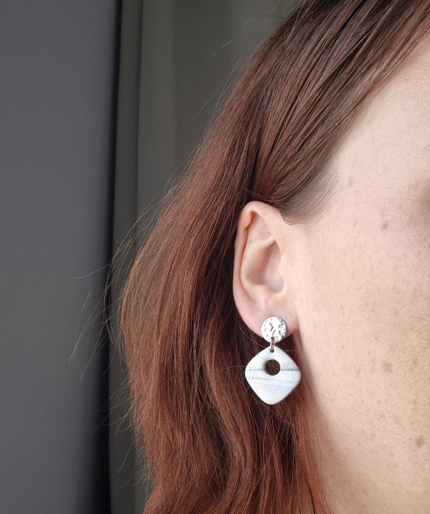 Boucle d'oreilles pendante