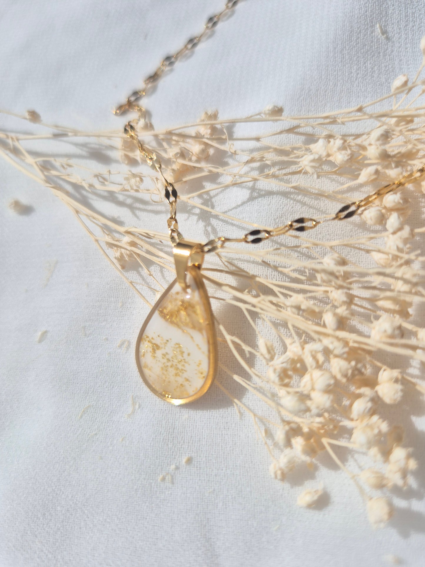 Pendentif Elya – Plusieurs coloris disponibles