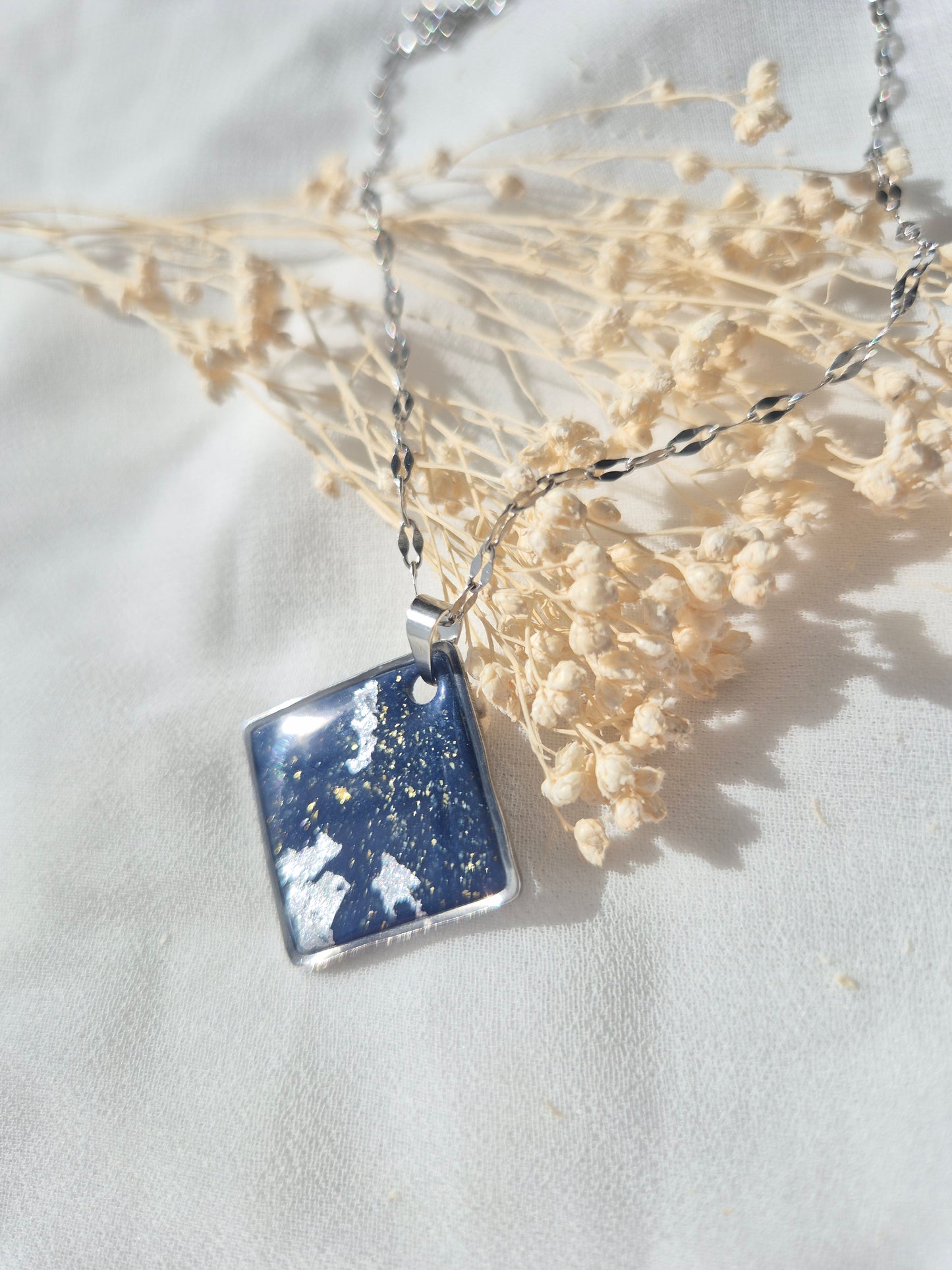 Pendentif Véra – Coloris au choix