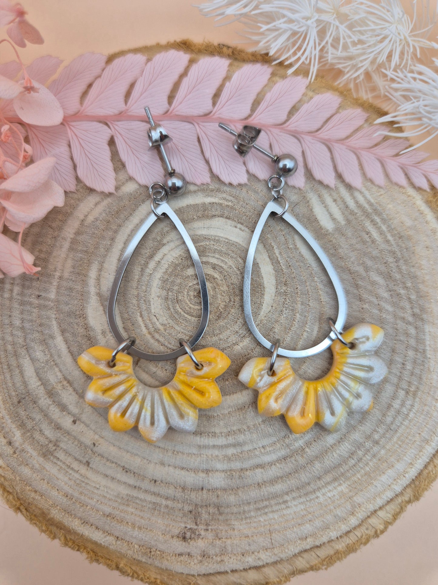 Boucles d’oreilles "Fleur de Soleil" – Douceur florale et éclat printanier