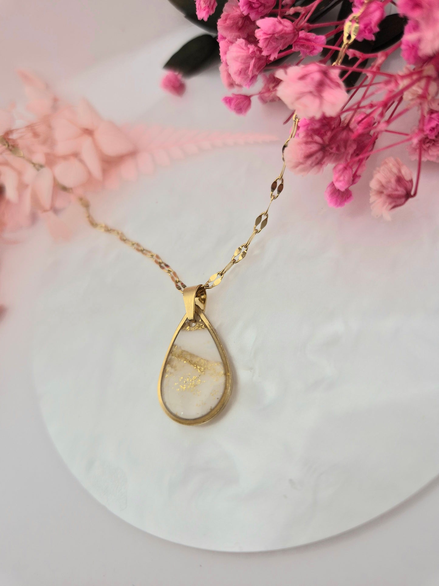Pendentif goutte Blanc et Doré