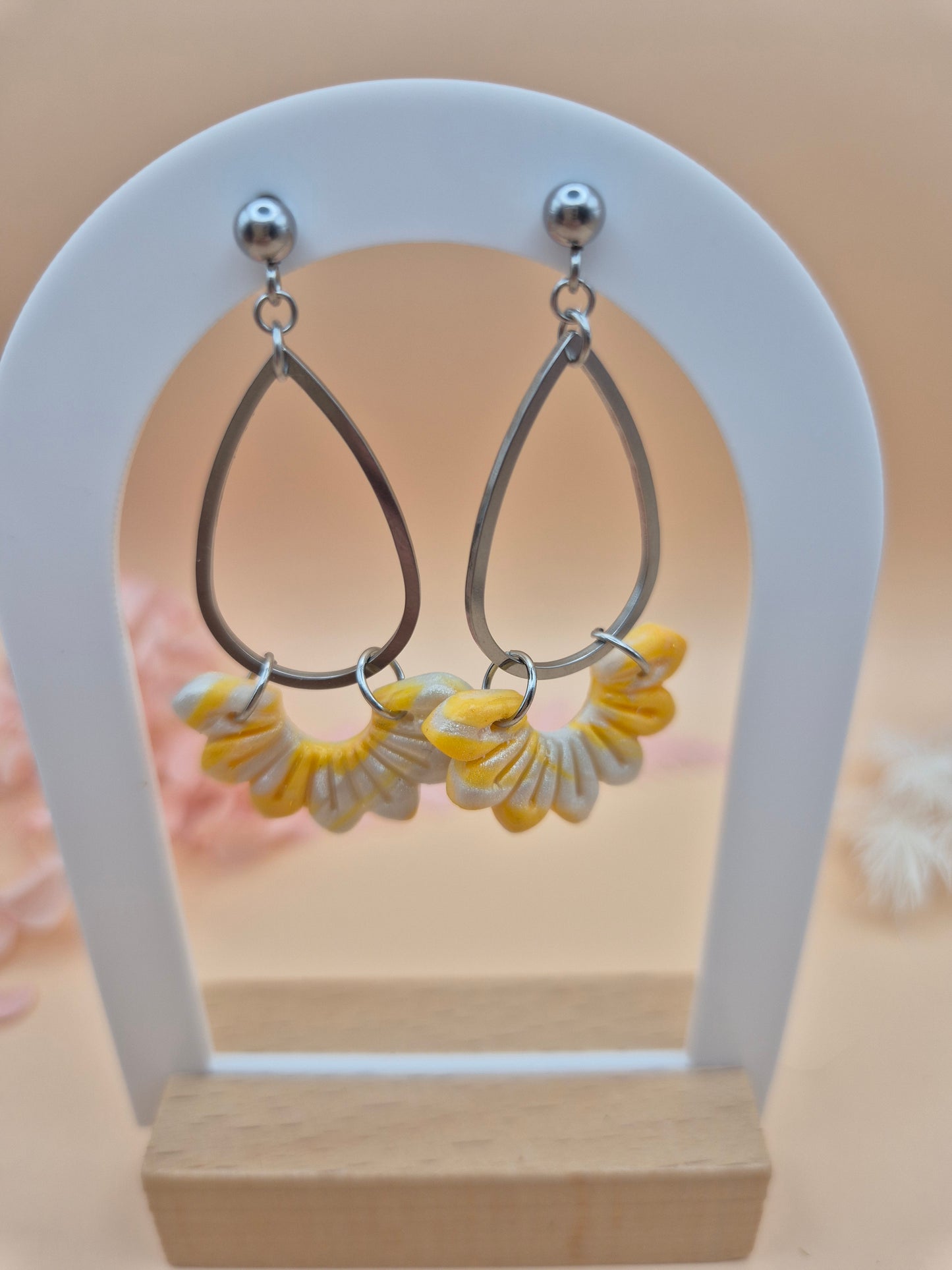 Boucles d’oreilles "Fleur de Soleil" – Douceur florale et éclat printanier