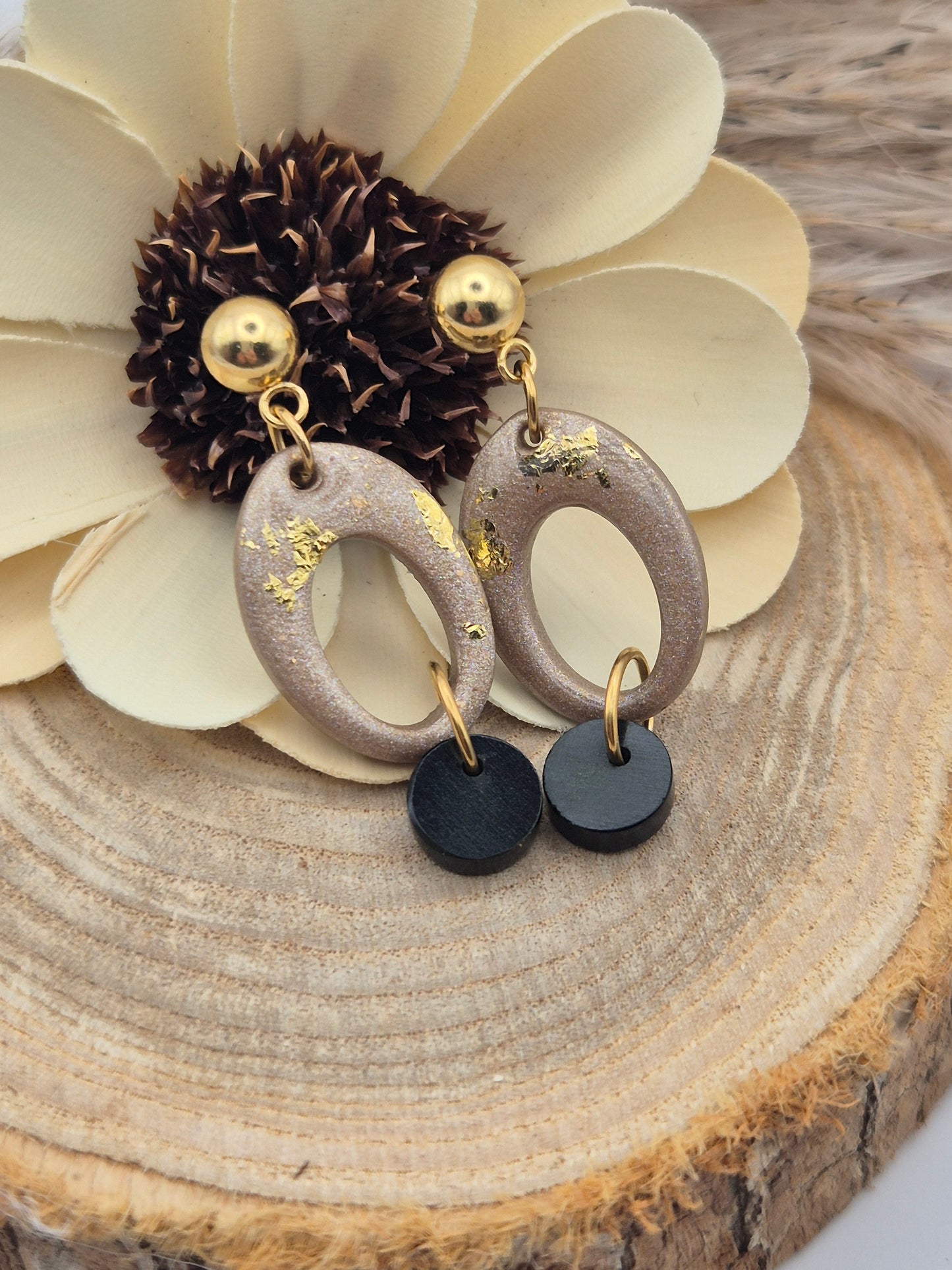 Boucle d'oreilles pendante ovale et pierres naturelles