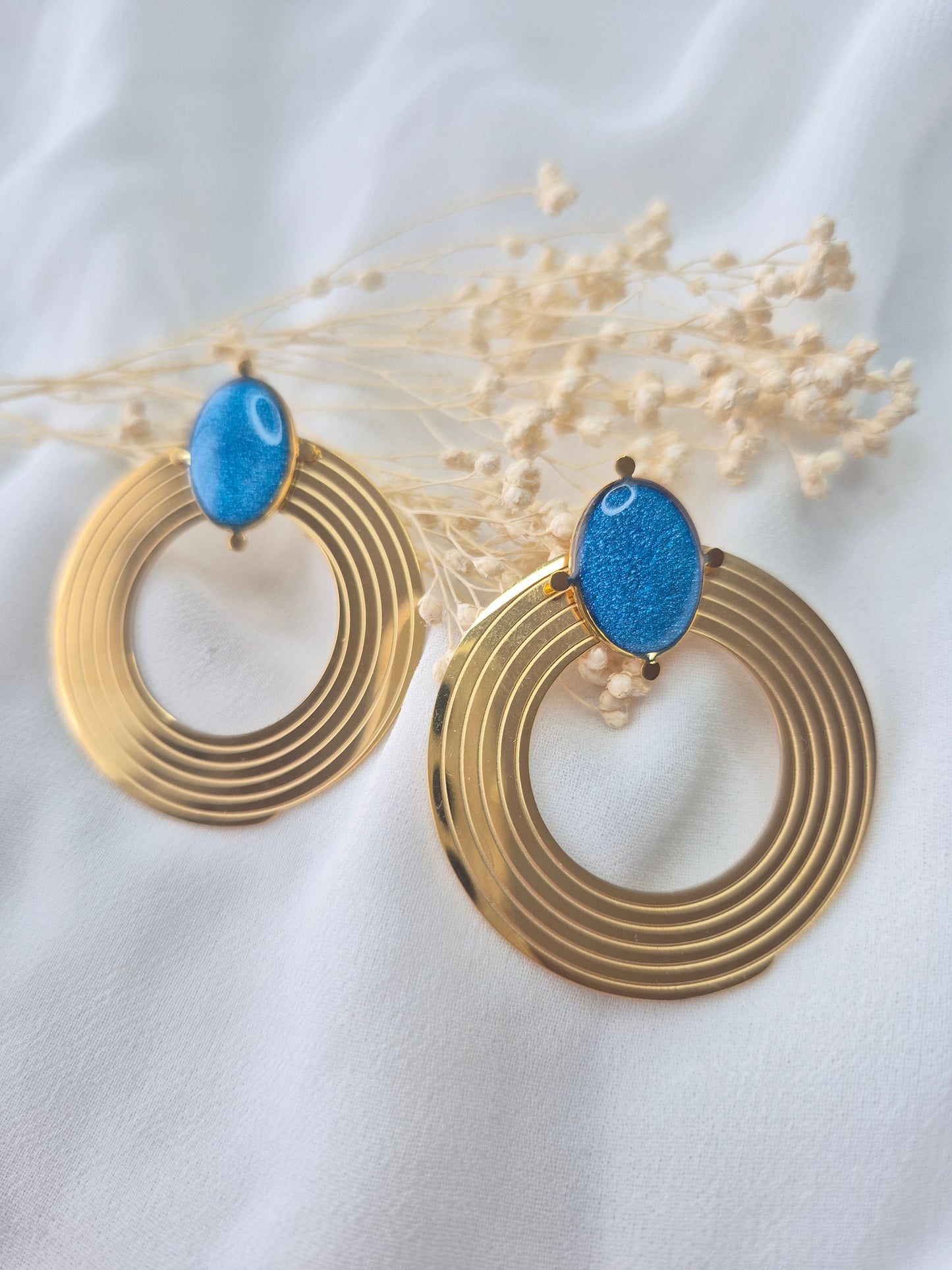Boucles d’oreilles Lucie – Plusieurs coloris disponibles –