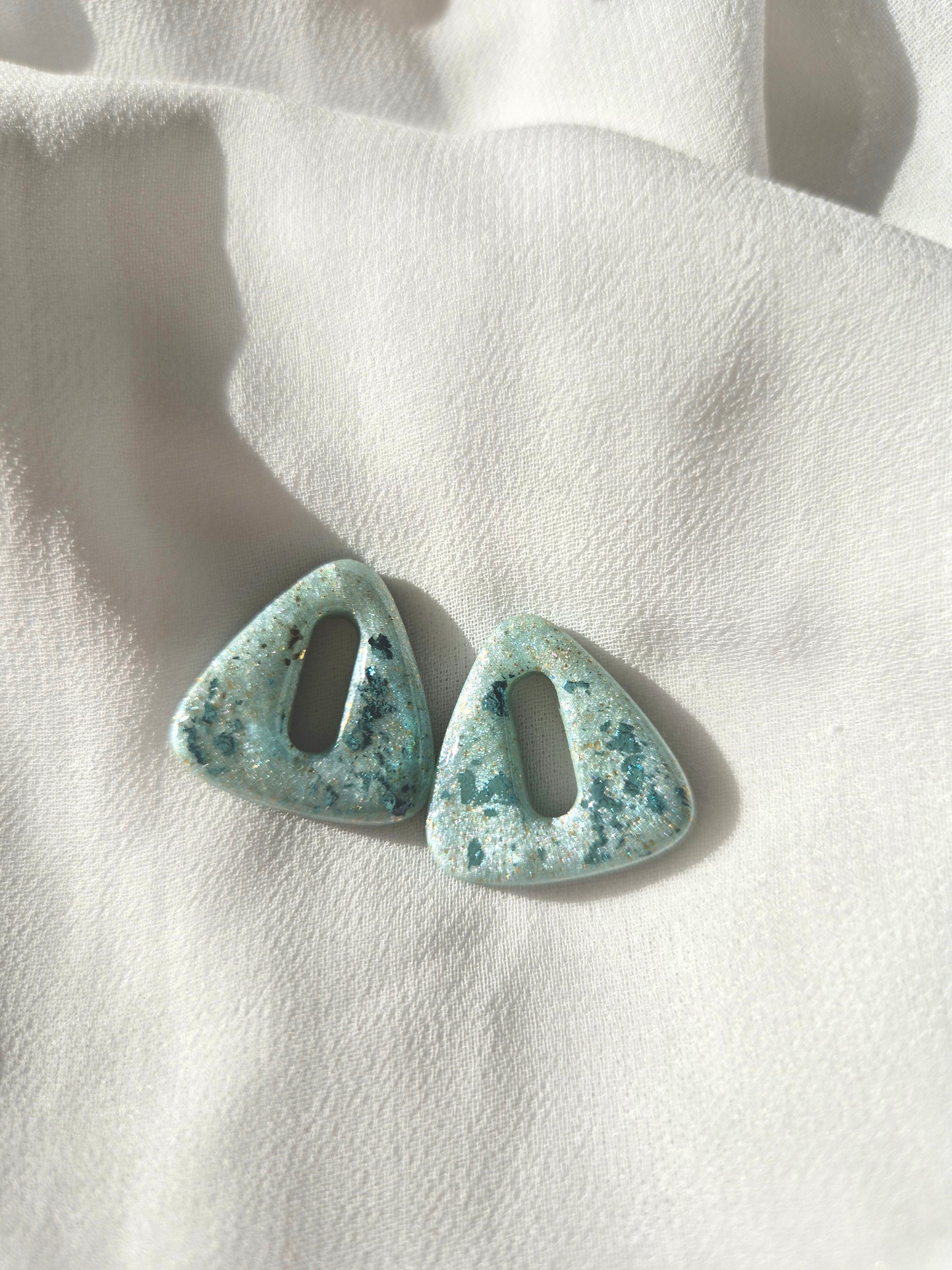Célia Dangles (sold without hoops)