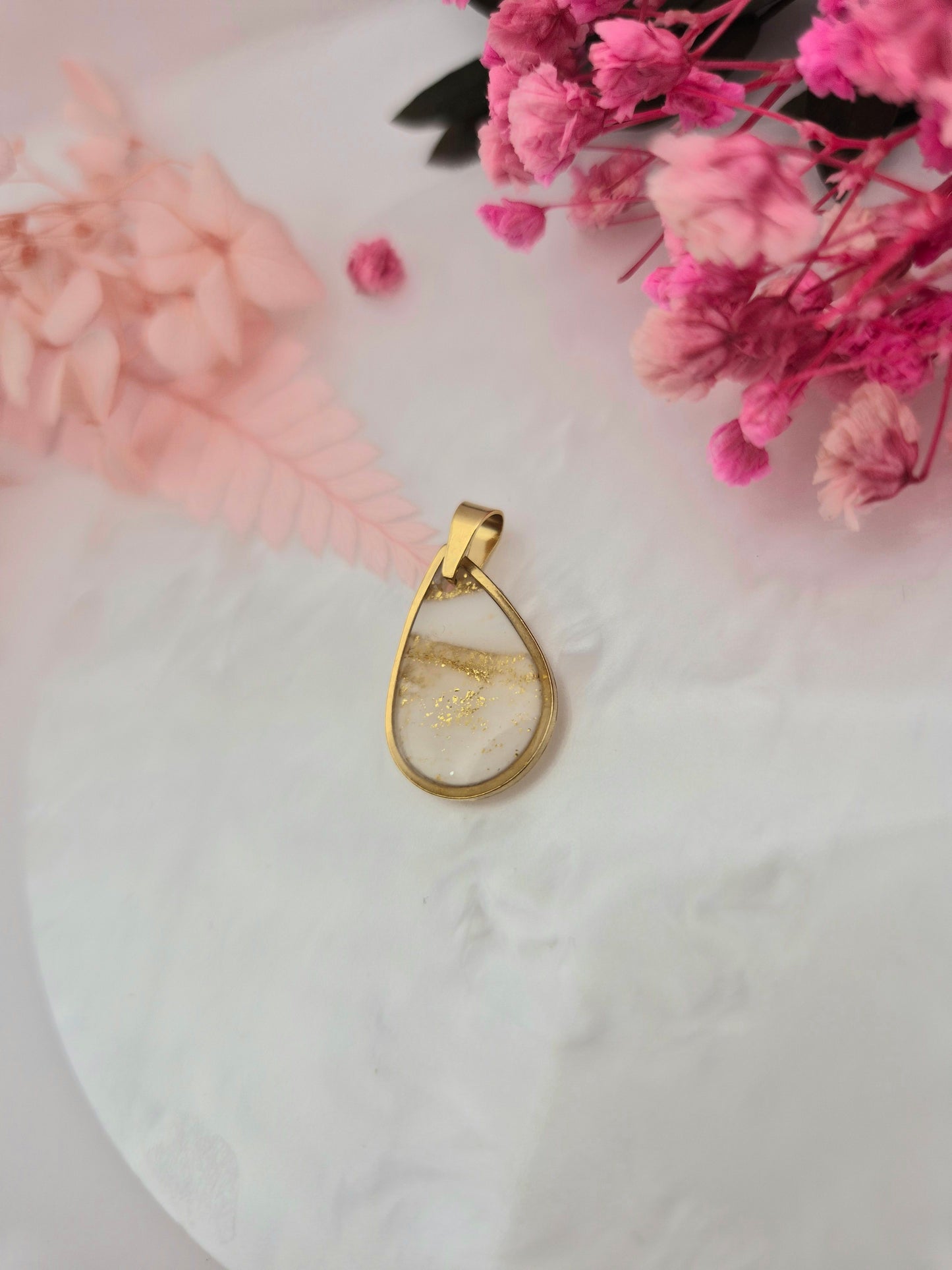 Pendentif goutte Blanc et Doré