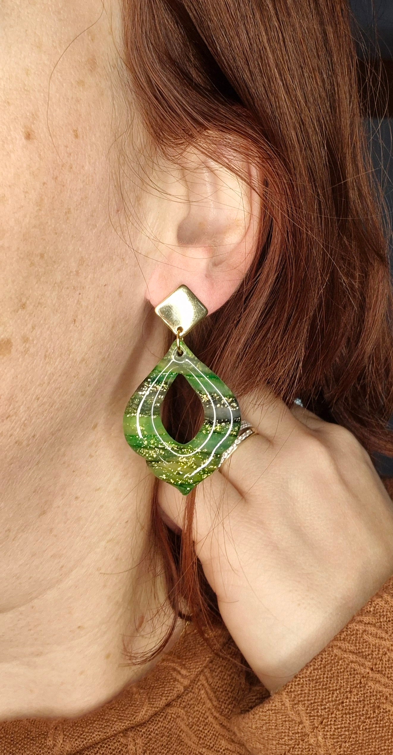 Boucles d’oreilles – Isadora  (Plusieurs coloris disponibles)